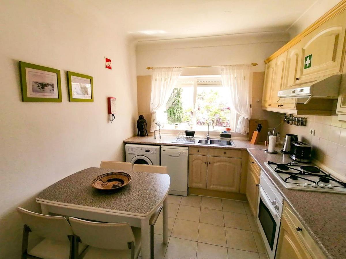 Cool Country Club Apt Portimao Apartment Exterior photo